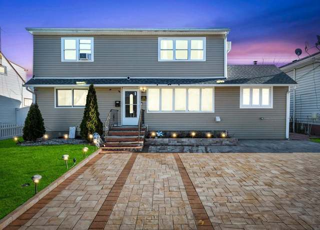 Property at 165 Wilfred Blvd, Hicksville, NY 11801, 4 beds, 3 baths