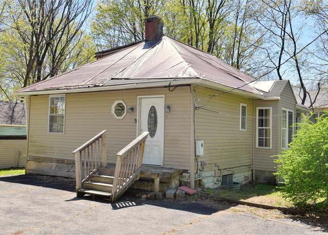 Property at 4 Dodd Ln, Otisville, NY 10963, 3 beds, 2 baths