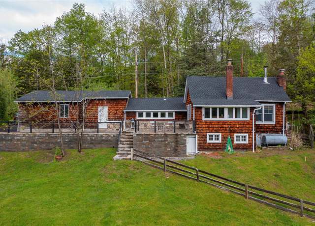 Property at 689 Albany Post Rd, New Paltz, NY 12561, 2 beds, 1.5 baths