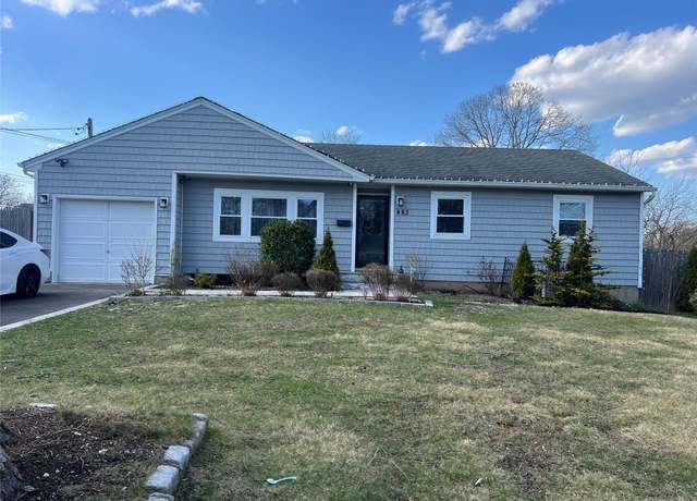 Property at 483 Ralph Ave, Central Islip, NY 11722, 4 beds, 4 baths