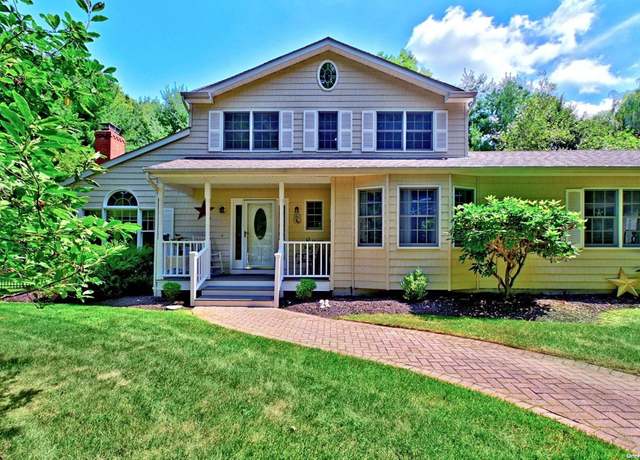 Property at 150 N Woods Dr, Wading River, NY 11792, 4 beds, 3.5 baths