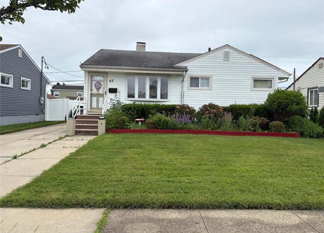 Property at 57 Hubbard Ave, Freeport, NY 11520, 3 beds, 1 bath