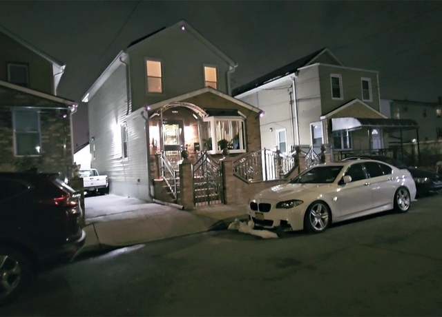 Property at 145-86 179th St, Springfield Gardens, NY 11413, 5 beds, 2.5 baths