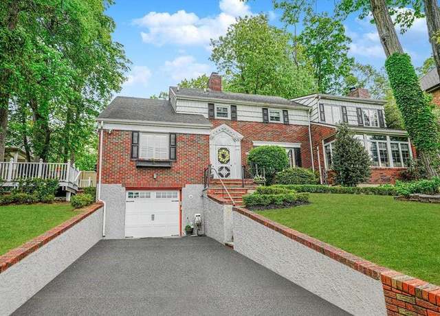 Property at 265 Lighthouse Ave, Staten Island, NY 10306, 4 beds, 2.5 baths