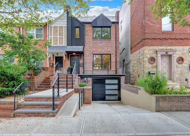Property at 31-59 30 St, Astoria, NY 11106, 3 beds, 2.5 baths
