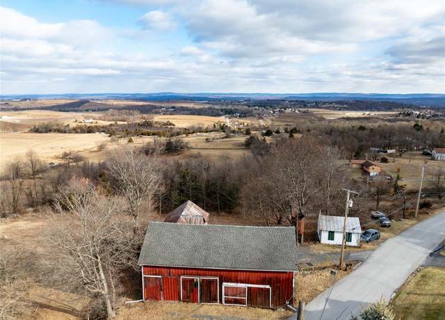 Property at 156 Mount Zion Rd, Marlboro, NY 12542, 2 beds, 1 bath