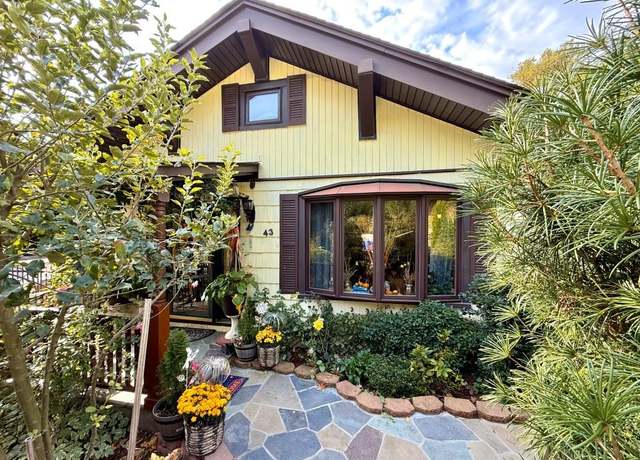 Property at 43 High St, Croton-on-hudson, NY 10520, 3 beds, 2.5 baths