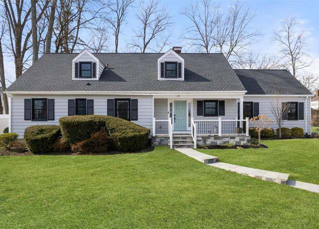Property at 29 Pilgrim Rd, Scarsdale, NY 10583, 4 beds, 3 baths