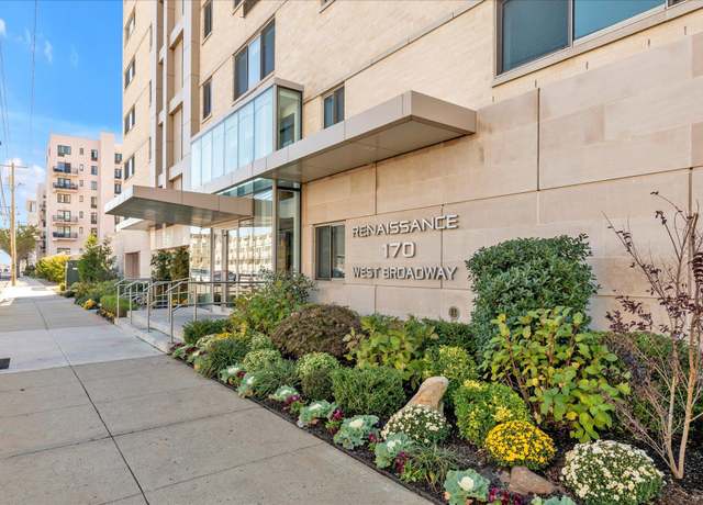 Property at 170 West Broadway Unit 5I, Long Beach, NY 11561, 1 bath