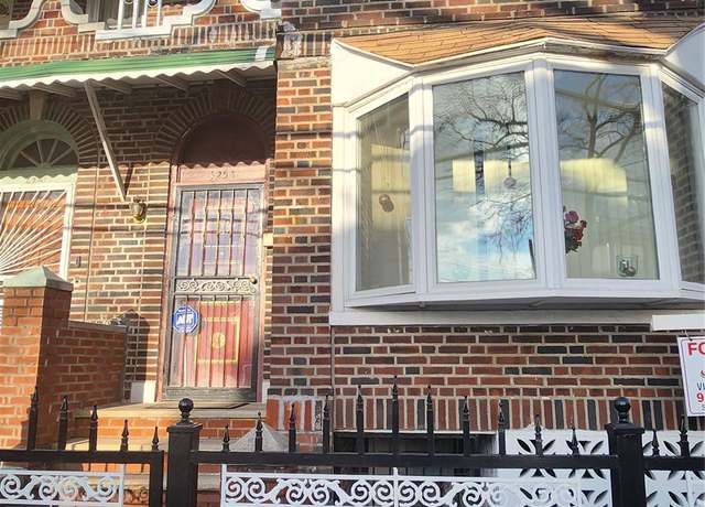 Property at 4253 Byron Ave, Bronx, NY 10466, 3 beds, 2.5 baths