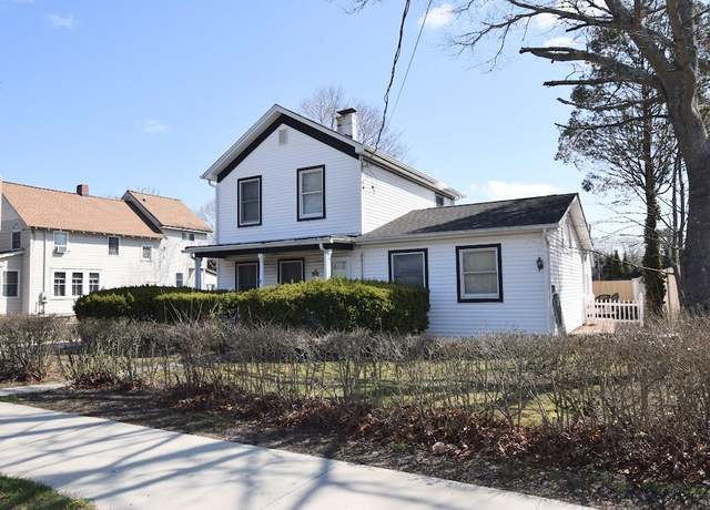 Property at 35 Station Rd S, Bellport Village, NY 11713, 2 beds, 2 baths