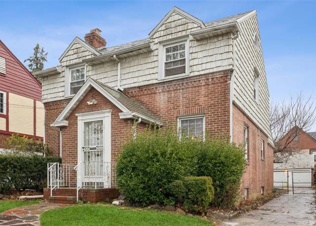 Property at 8519 Radnor St, Jamaica Estates, NY 11432, 3 beds, 1.5 baths