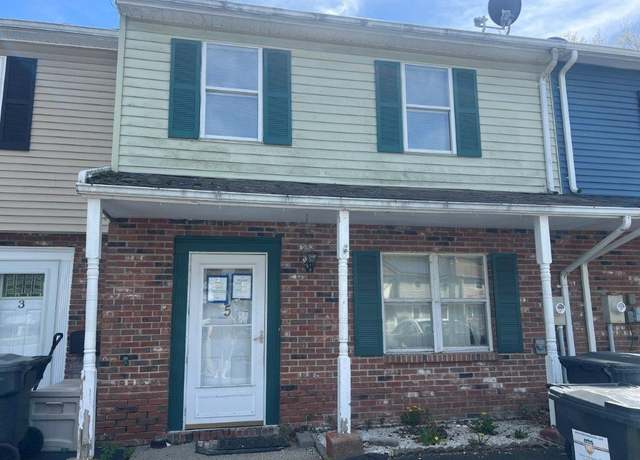 Property at 5 Northgate Dr, Walden, NY 12586, 3 beds, 1.5 baths