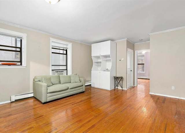 Property at 4 W 109 St Unit 4F, New York (manhattan), NY 10025, 1 bed, 1 bath