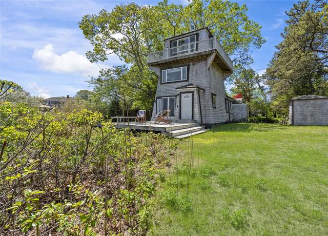 Property at 55 West End Ave, East Quogue, NY 11942, 2 beds, 2 baths