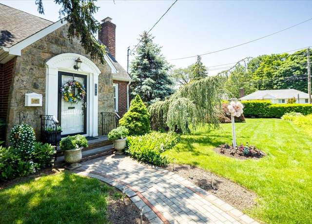 Property at 2871 Willard Ave, Oceanside, NY 11572, 3 beds, 2.5 baths
