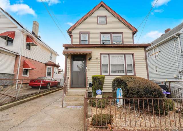 Property at 79 Simonson Pl, Staten Island, NY 10302, 3 beds, 2 baths