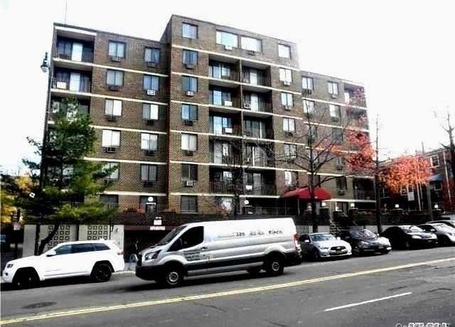 Property at 36-41 Union St Unit 4G, Flushing, NY 11354, 2 beds, 1.5 baths