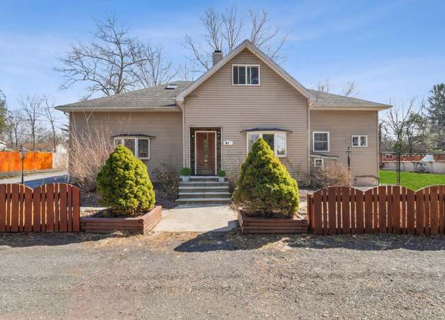 Property at 38 Overland Dr, Wallkill, NY 12589, 4 beds, 2 baths