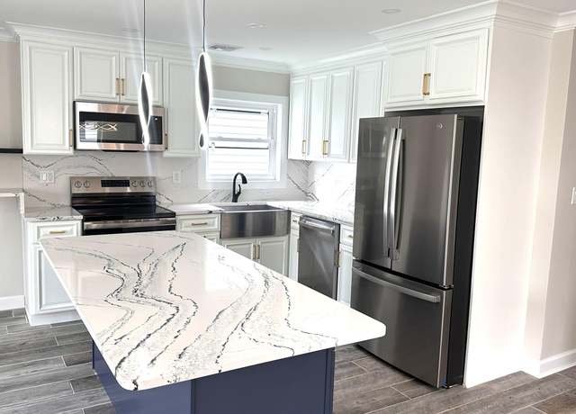 Property at 11 Bayview Ave, Inwood, NY 11559, 3 beds, 1.5 baths