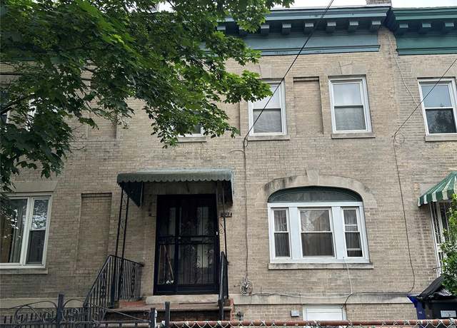 Property at 828 Lenox Rd, Brooklyn, NY 11203, 3 beds, 2.5 baths
