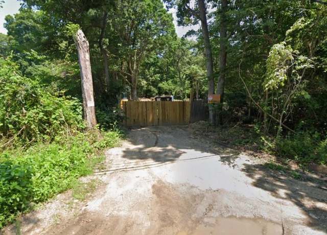 Property at 645 Granny Rd, Brookhaven, NY 11763