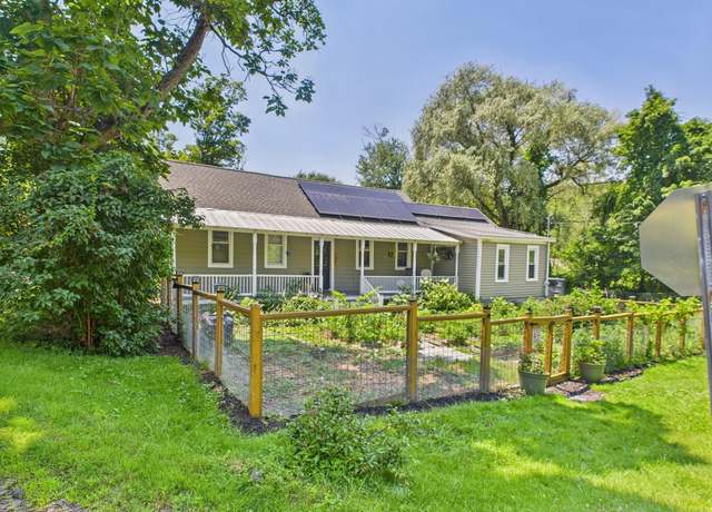 Property at 65 Boris Rd, Bloomingburg, NY 12721, 3 beds, 1.5 baths