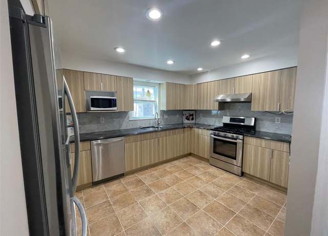 Property at 2294 Roosevelt Ave Ave, East Meadow, NY 11554, 4 beds, 2 baths