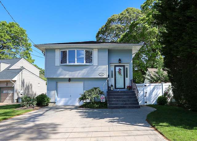 Property at 1839 Aetna Pl, Merrick, NY 11566, 4 beds, 2 baths