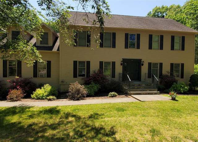 Property at 40 Shallow Stream Rd, Carmel, NY 10512, 4 beds, 3.5 baths