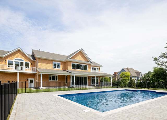 Property at 150 N Hillcrest Dr, Orient, NY 11957, 5 beds, 4.5 baths