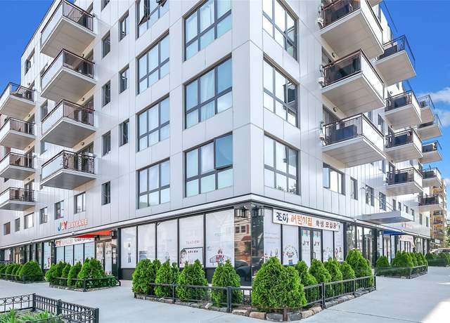 Property at 145-38 34 Ave Unit 2C, Flushing, NY 11435, 2 beds, 2 baths