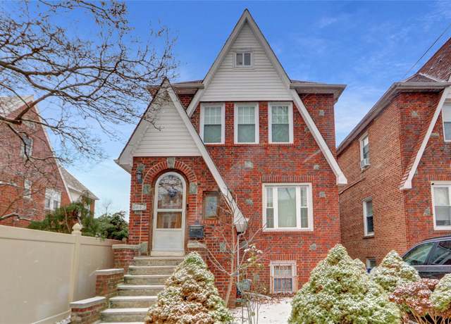 Property at 2445 Yates Ave, Bronx, NY 10469, 5 beds, 3.5 baths