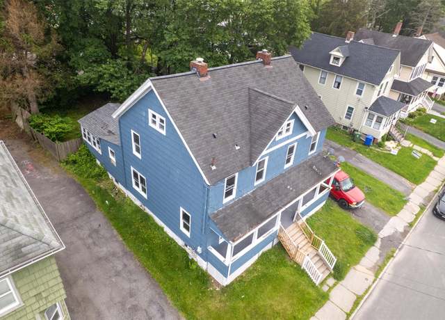Property at 8 Chestnut St, Middletown, NY 10940, 7 beds, 4 baths