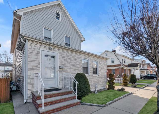 Property at 169 Lincoln Ave, Mineola, NY 11501, 3 beds, 2 baths