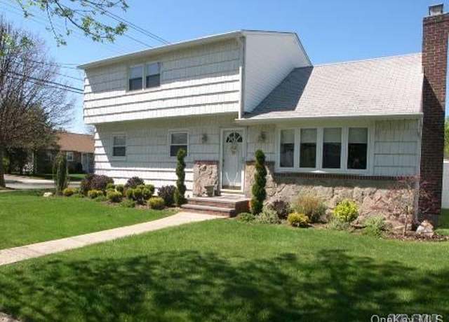 Property at 238 Nevada St, Hicksville, NY 11801, 4 beds, 2.5 baths