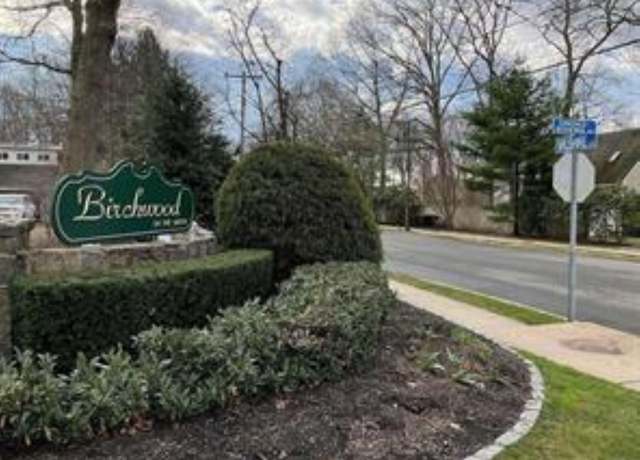 Property at 4419 Wilshire Ln #4419, Oakdale, NY 11769, 1 bed, 1 bath