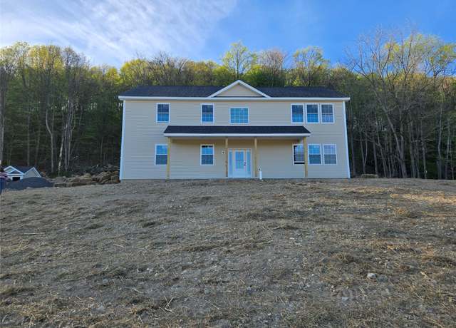 Property at 718 Mount Hope Rd, Middletown, NY 10940, 4 beds, 3 baths