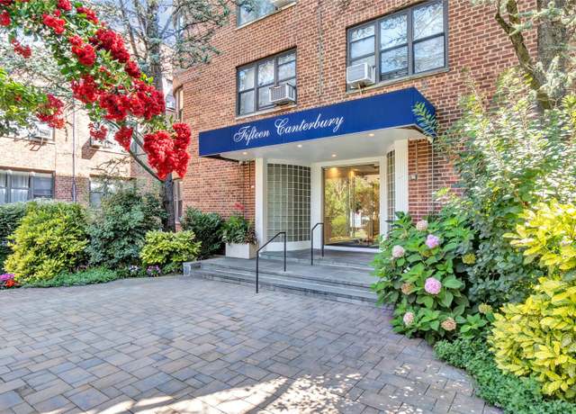 Property at 15 Canterbury Rd Unit D18, Great Neck, NY 11021, 1 bath