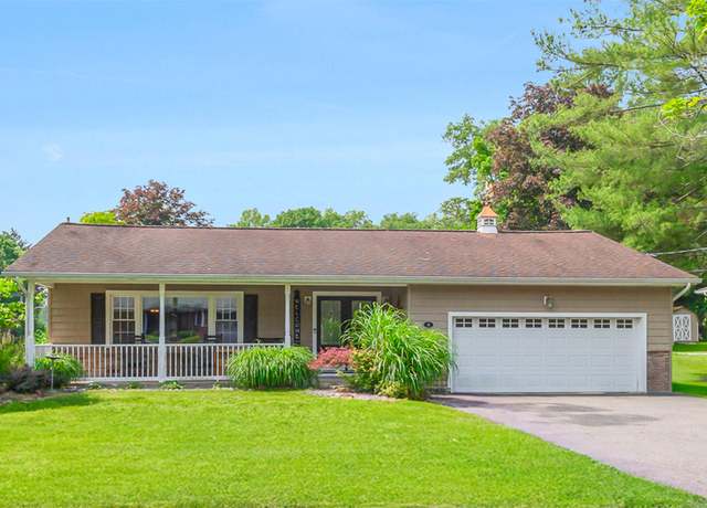Property at 19 Little Brook Ln, New City, NY 10956, 4 beds, 2.5 baths