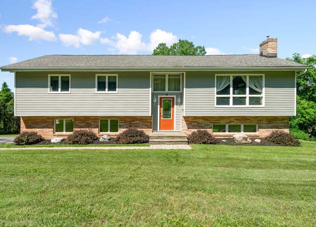 Property at 29 Cedar Ln, Poughquag, NY 12570, 3 beds, 2.5 baths