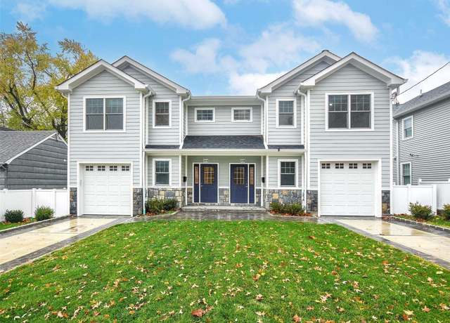 Property at 13 Dunes Ln, Port Washington, NY 11050, 1 bath