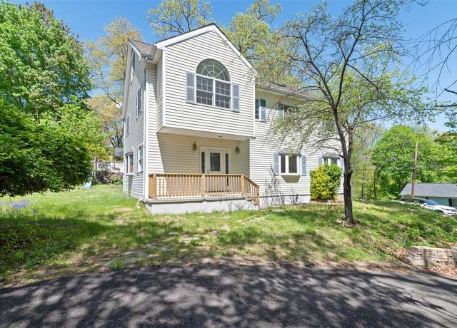 Property at 33 Brandeis Ave, Mohegan Lake, NY 10547, 2 beds, 2 baths