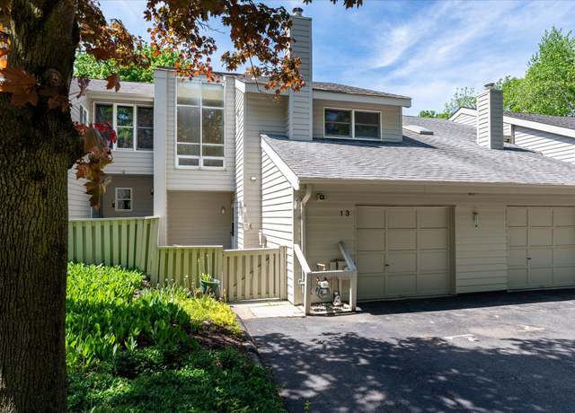 Property at 1-3 Brooke Clb, Ossining, NY 10526, 2 beds, 2.5 baths