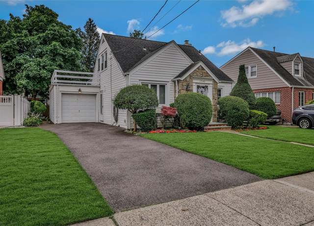Property at 1742 W End Ave, New Hyde Park, NY 11040, 3 beds, 1 bath