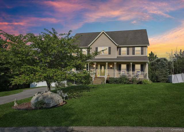 Property at 165 Creamery Pond Rd, Sugar Loaf, NY 10918, 4 beds, 2.5 baths