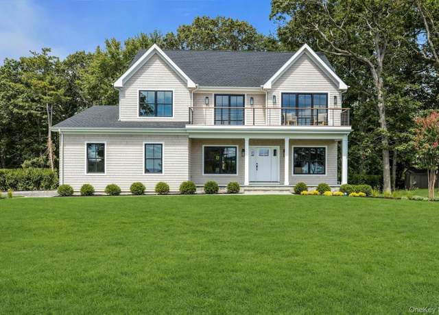 Property at 285 Blue Marlin Dr, Southold, NY 11971, 4 beds, 4.5 baths