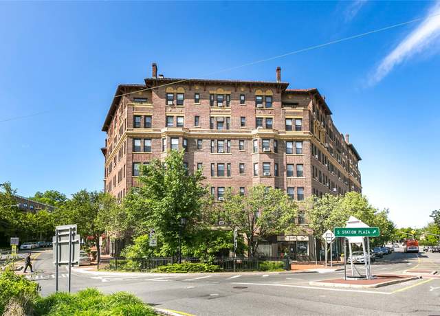 Property at 8 Barstow Rd Unit 2G, Great Neck, NY 11021, 1 bed, 1 bath