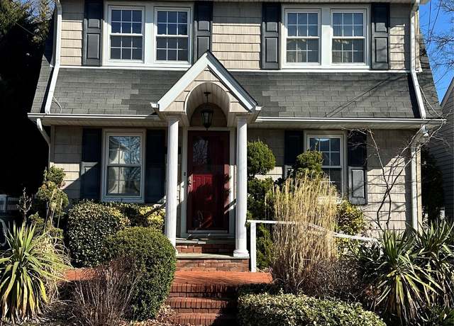 Property at 122 Finucane Pl, Woodmere, NY 11598, 3 beds, 3.5 baths