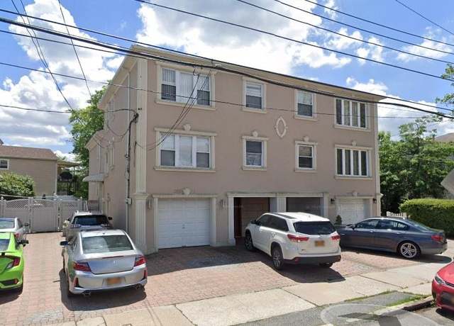 Property at 208-18 15th Rd, Bayside, NY 11360, 7 beds, 5 baths